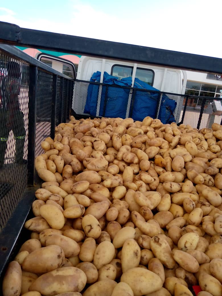 10kg potatoes at P95. Can deliver for bulk buying