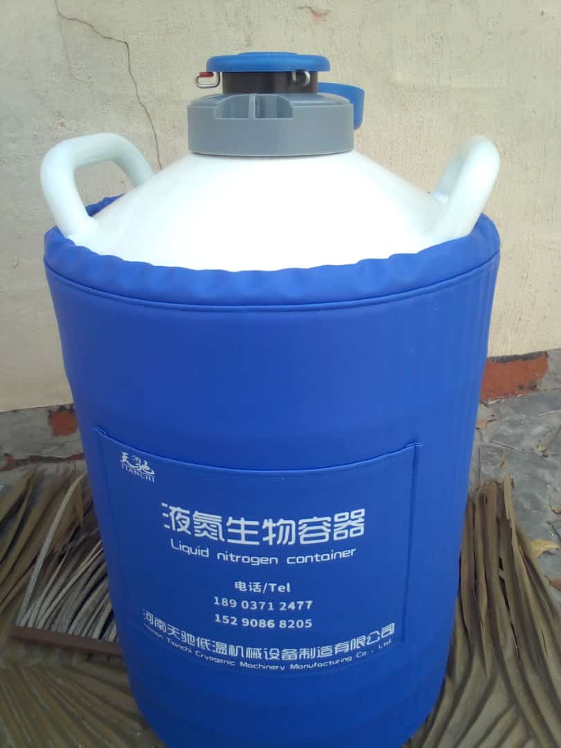 Nitrogen Container